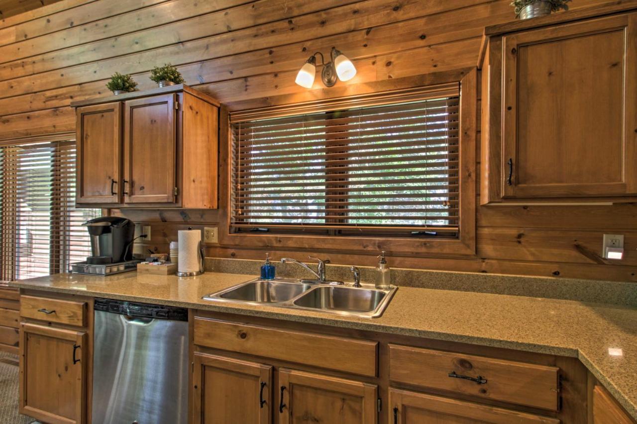 Alluring Nisswa Cabin On Gull Lake With Fireplace! Экстерьер фото