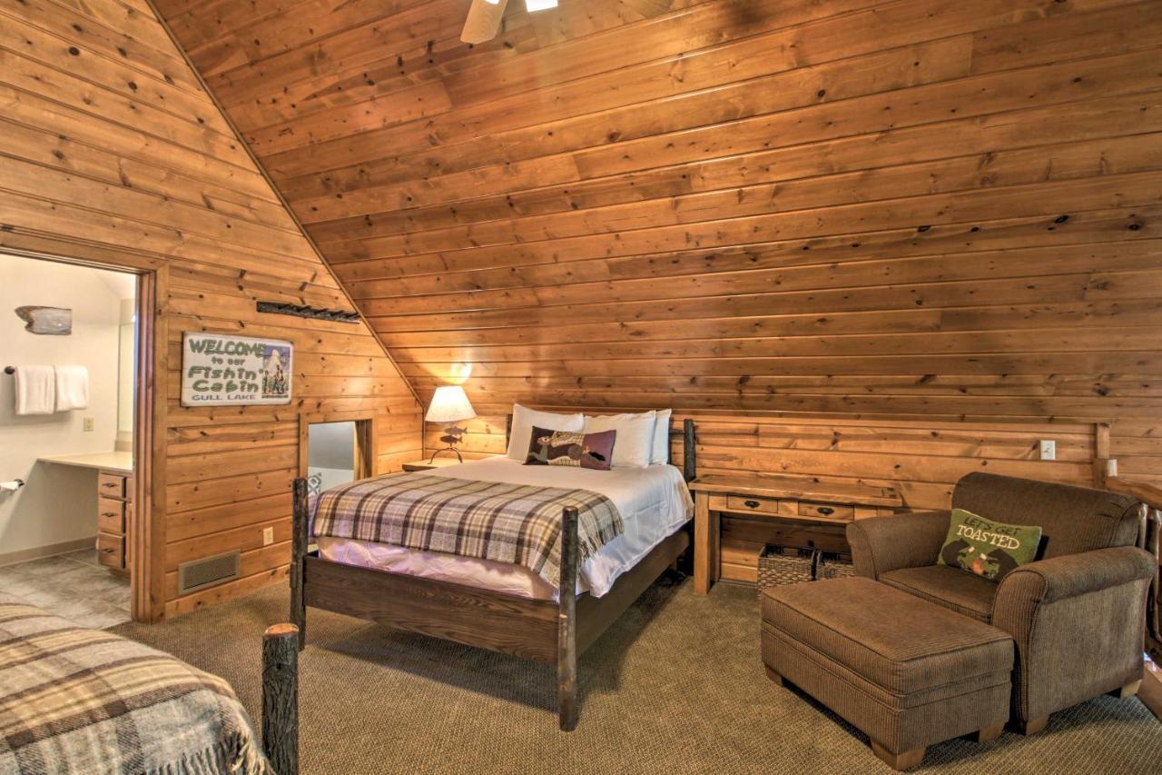 Alluring Nisswa Cabin On Gull Lake With Fireplace! Экстерьер фото