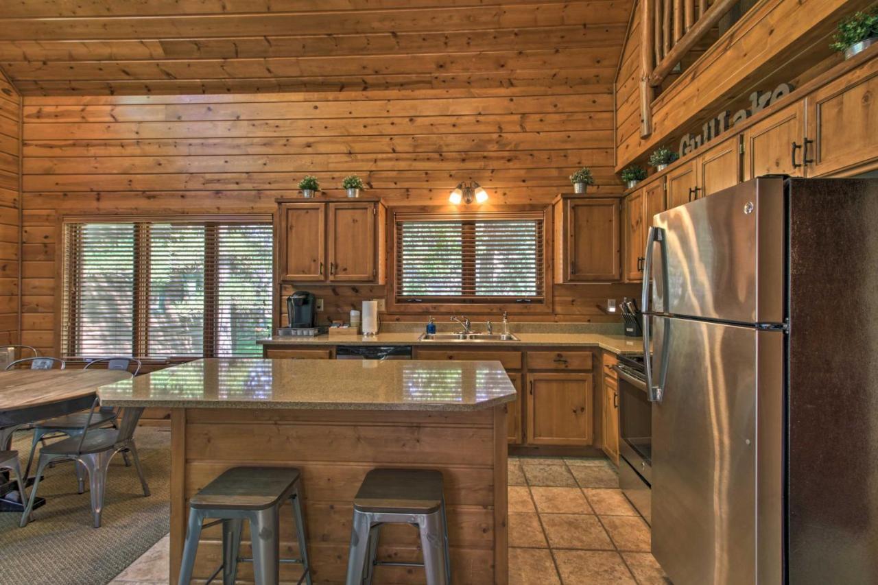Alluring Nisswa Cabin On Gull Lake With Fireplace! Экстерьер фото